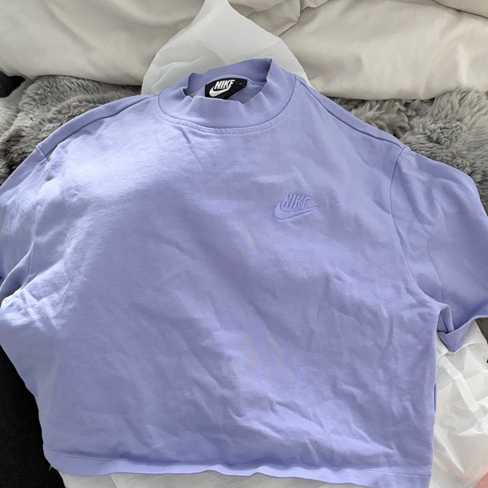 Nike Lavender Cropped Crew Top